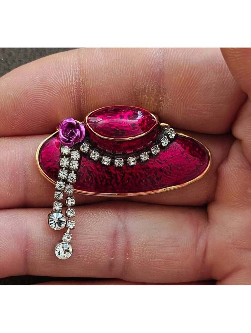 1990s Red Hat Society Gold Tone With Sparkling Rhinestones Enamel Brooch